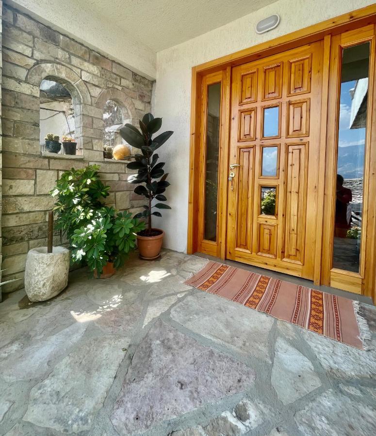 Kubeja Guest House Gjirokaster Exterior photo
