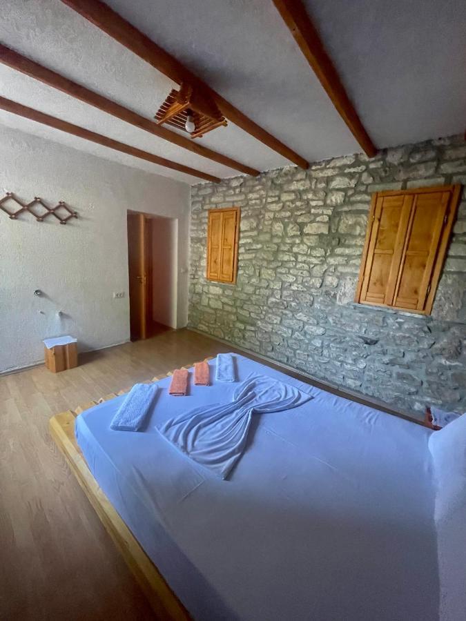 Kubeja Guest House Gjirokaster Exterior photo